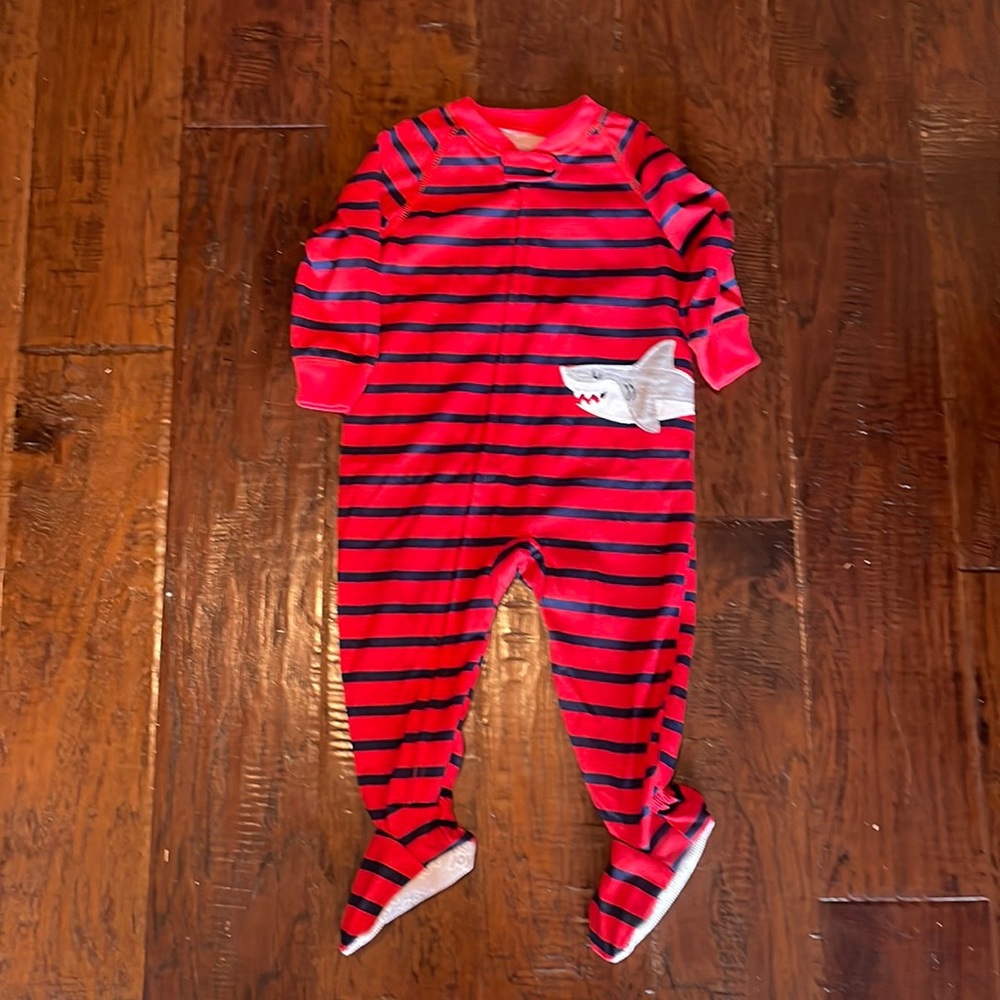 NWOT Carters footed pajamas size 12 months